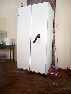 naughty horny bitch online show from April 11, 5:37 am