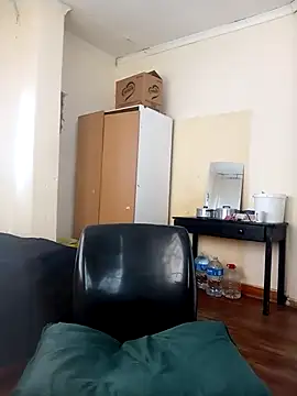 naughty horny bitch online show from April 16, 7:42 am