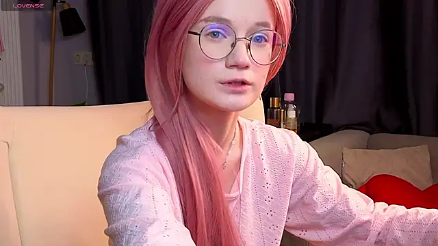 Kitty smalltits online show from January 15, 4:16 am