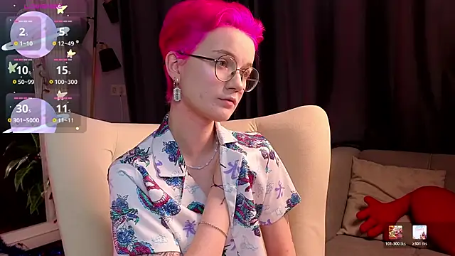 Kitty smalltits online show from January 14, 4:27 am