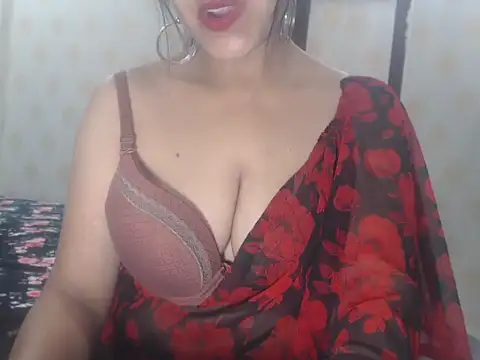 Hotronita123 online show from March 22, 5:32 am