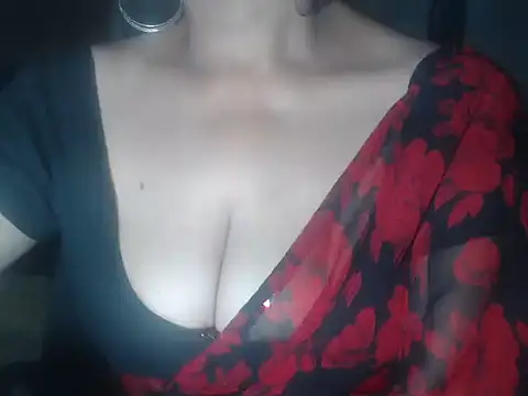 Snapshot of Hotronita123 chatting on February 19, 5:21 pm Hotronita123 online show from February 19, 5:21 pm