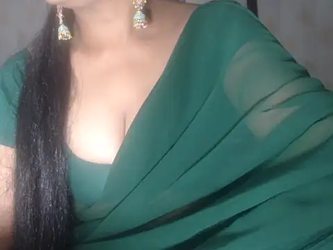 Snapshot of Hotronita123 chatting on December 17, 5:29 pm Hotronita123 online show from December 17, 5:29 pm