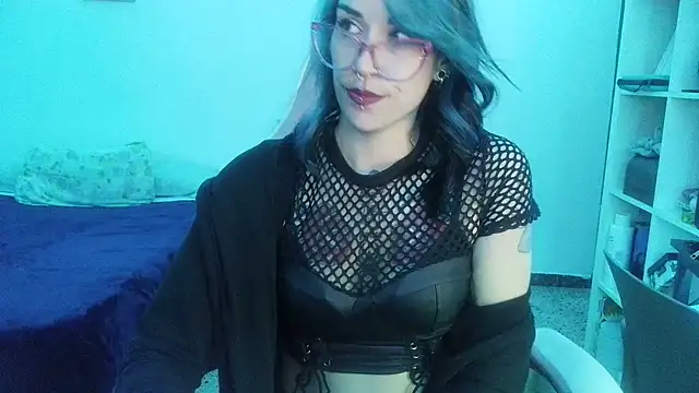 blackrose1997 online show from April 23, 11:38 am