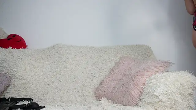 Snapshot of MissNaughtyClass chatting on February 13, 8:25 am MissNaughtyClass online show from February 13, 8:25 am