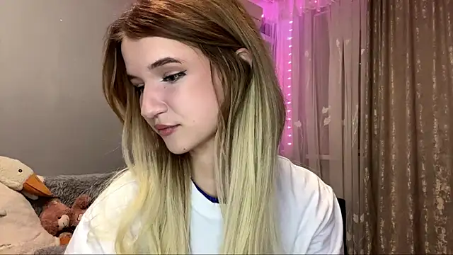 VikkiWittel online show from November 29, 6:41 pm