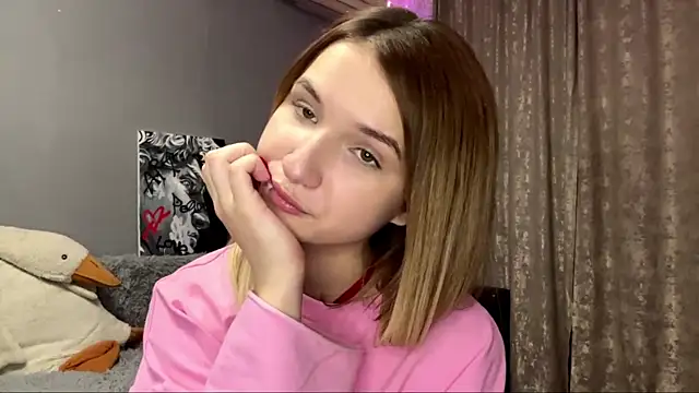 VikkiWittel online show from December 2, 5:47 pm