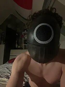 dariojulien online show from June 15, 1:06 am