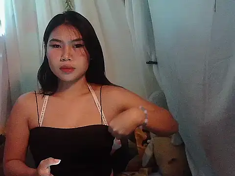 Allysonxx05 online show from February 6, 3:13 am