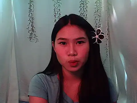 Allysonxx05 online show from December 16, 5:11 am