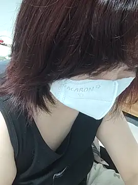 miniiceyya online show from April 2, 4:02 pm