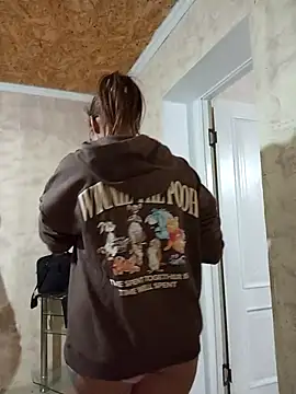 Lisamisaa online show from November 30, 3:57 pm