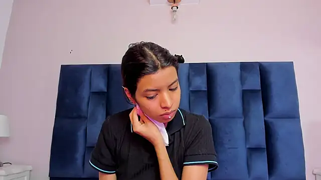 Snapshot of GrishaMochka chatting on January 10, 12:44 pm GrishaMochka online show from January 10, 12:44 pm