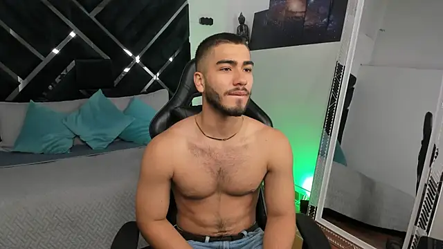 Franco banderas online show from January 10, 3:40 pm