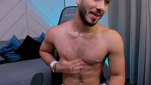 Franco banderas online show from January 15, 7:28 pm