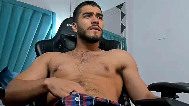 Franco banderas online show from February 7, 3:14 am