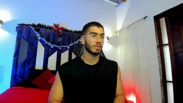 Franco banderas online show from December 3, 3:22 pm