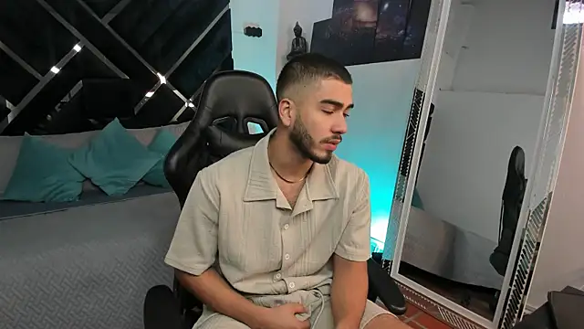 Franco banderas online show from January 8, 2:12 pm