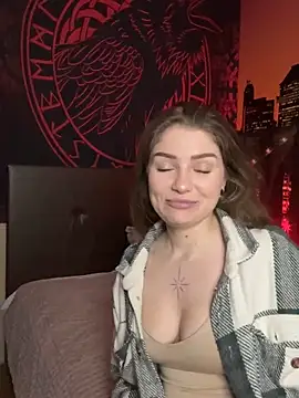 Snapshot of WhiteCore chatting on February 6, 1:18 pm WhiteCore online show from February 6, 1:18 pm