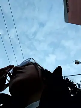 Gwen Sweet online show from January 10, 11:00 pm