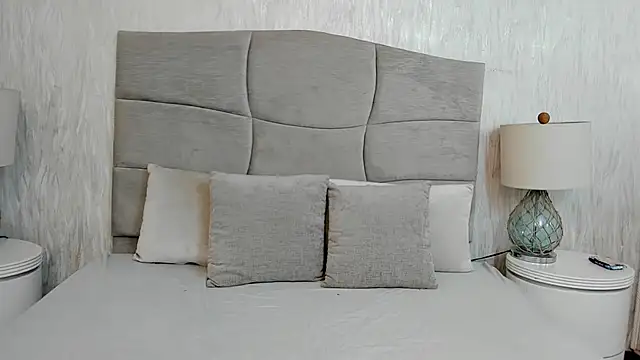 Naomii BDSM online show from February 17, 1:52 pm