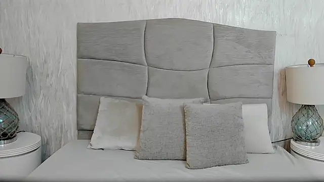 Naomii BDSM online show from February 21, 1:13 pm