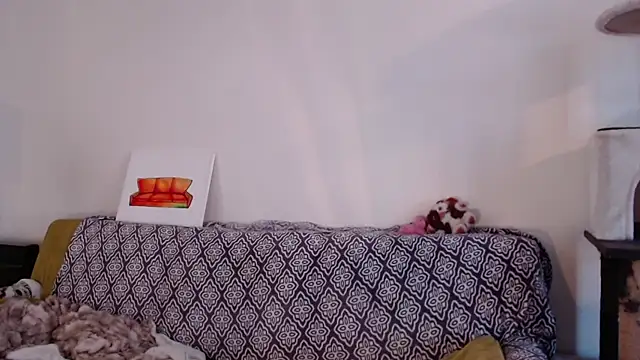 DeliaBlew online show from January 18, 4:21 pm