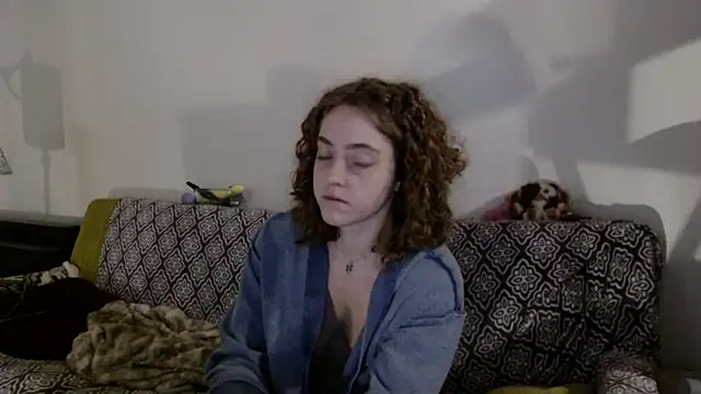 DeliaBlew online show from December 1, 1:56 pm