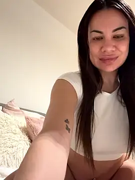 AsianDreamx online show from January 15, 8:45 pm