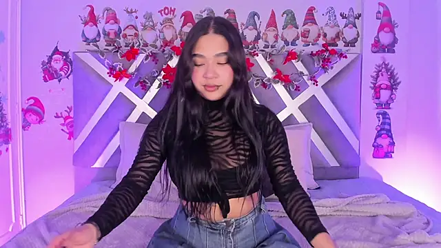 Mylarossi online show from December 17, 2:11 pm