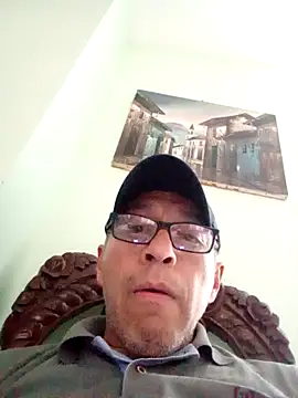 Snapshot of JRAdams23 chatting on December 15, 7:52 pm JRAdams23 online show from December 15, 7:52 pm