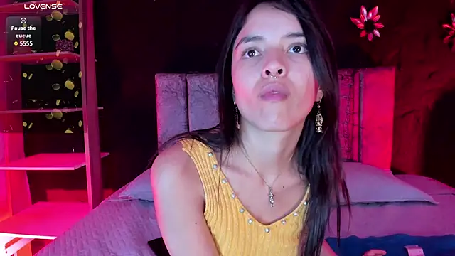 Cherrybombs  online show from May 9, 4:38 am