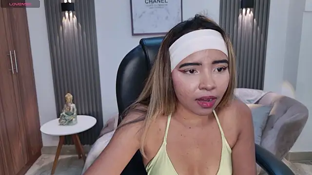 alana martiins online show from April 18, 7:18 pm
