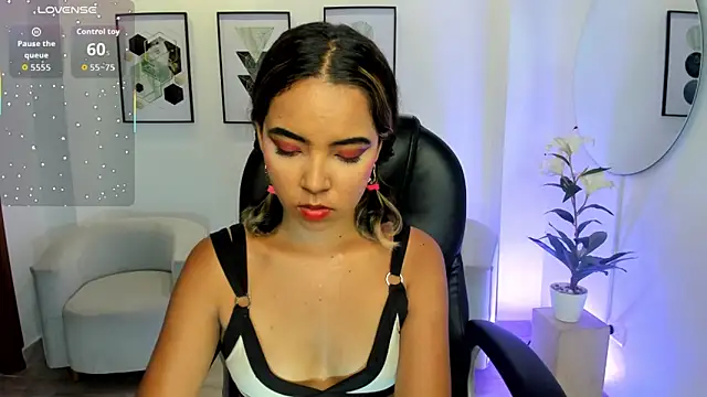 alana martiins online show from March 29, 7:37 pm