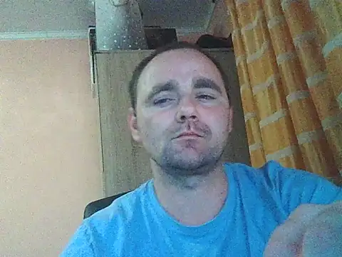 Snapshot of Naughty666333 chatting on December 4, 6:18 pm Naughty666333 online show from December 4, 6:18 pm