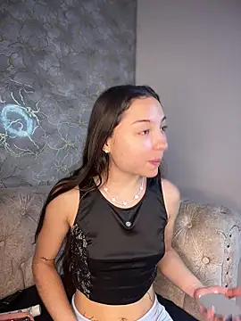 Snapshot of Mia_Luxor chatting on July 17, 11:40 am Mia Luxor online show from July 17, 11:40 am