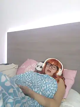 RoxieHart05 online show from March 7, 4:08 am