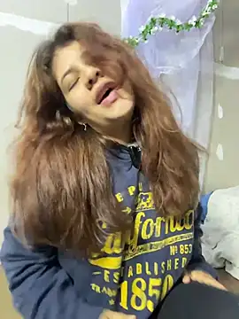 dakota021 online show from March 28, 11:17 pm