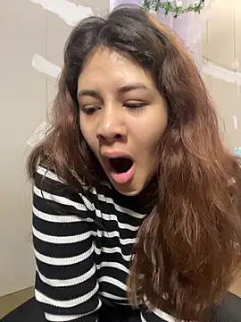 dakota021 online show from April 14, 8:03 pm