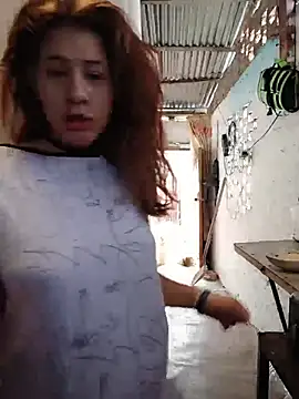 Snapshot of dakota021 chatting on June 25, 5:29 pm dakota021 online show from June 25, 5:29 pm
