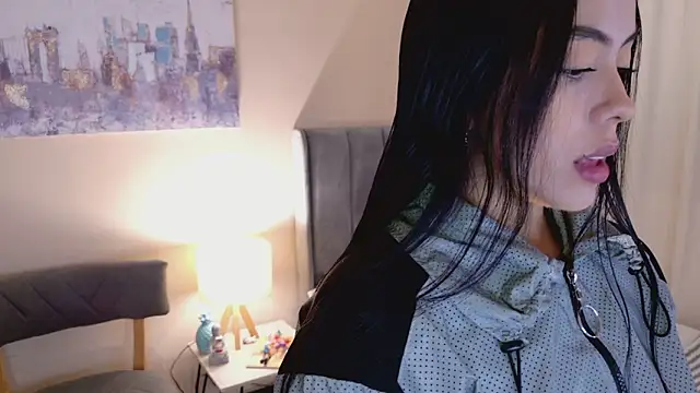 Megaan    online show from March 6, 12:00 pm