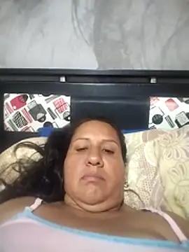 NenaCarters online show from December 3, 9:31 am