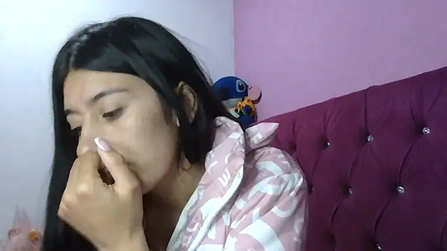 TaylorLove- online show from December 17, 1:10 am