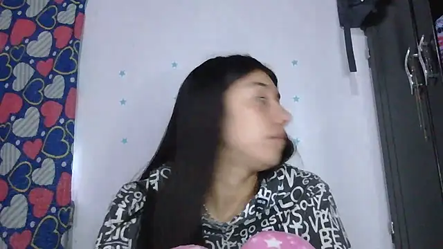 TaylorLove- online show from December 5, 11:53 am