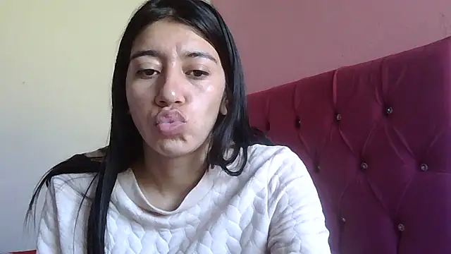 TaylorLove- online show from December 16, 1:04 pm