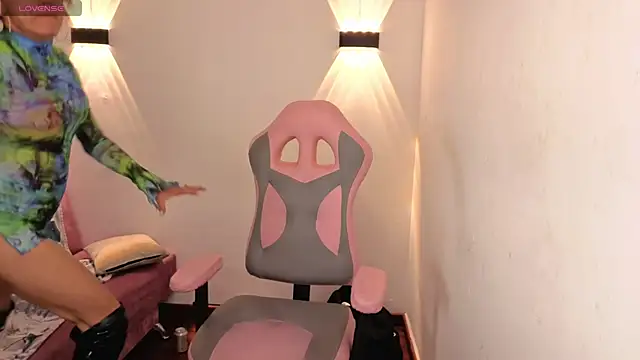 Ivonne ferrer   online show from December 1, 2:12 am