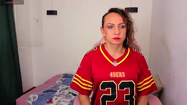 Ivonne ferrer   online show from December 4, 2:32 am