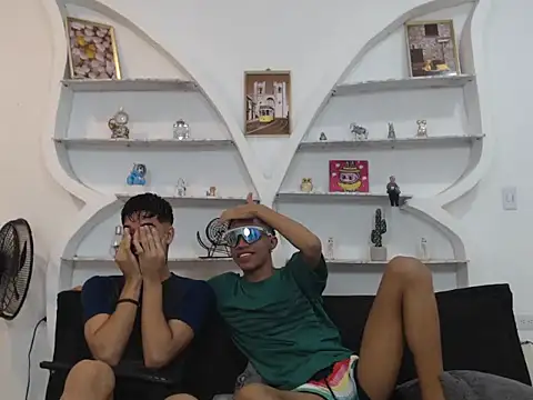 BIG COCKS online show from December 4, 1:15 am