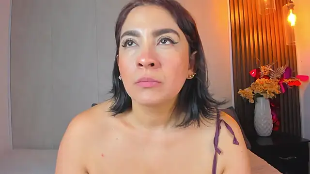 Meggan Moree online show from March 26, 6:50 pm