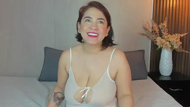 Meggan Moree online show from February 10, 6:29 pm